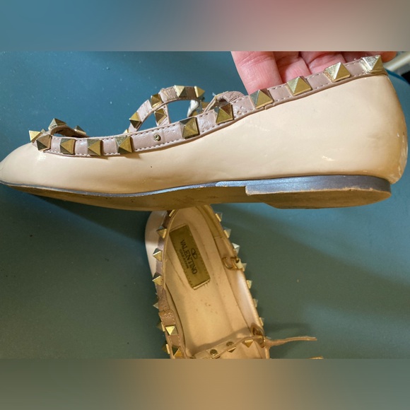 Valentino size 38 Rockstud flats in excellent condition - Picture 7 of 8